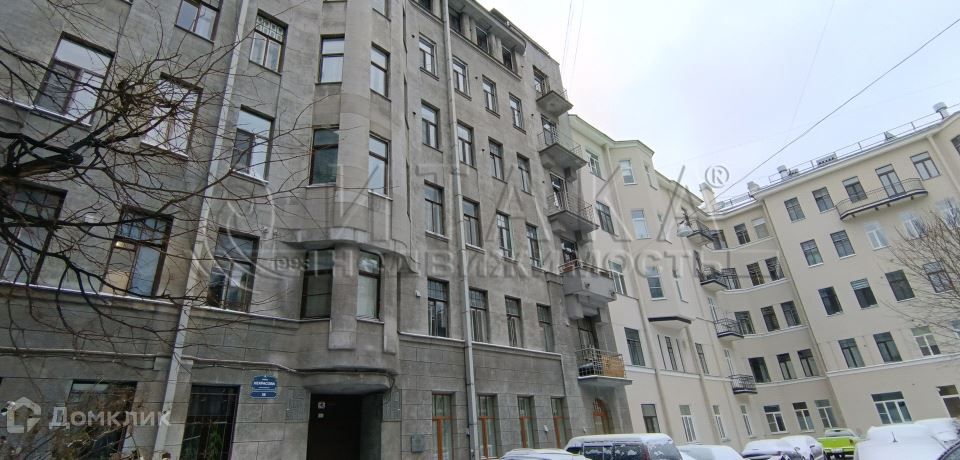 Продаётся комната в 7-комн. квартире, 25 м²