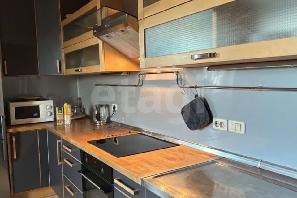 Продаётся 3-комнатная квартира, 81.6 м²