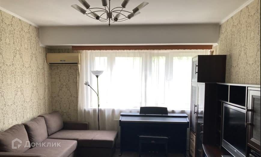 Продаётся 4-комнатная квартира, 71 м²