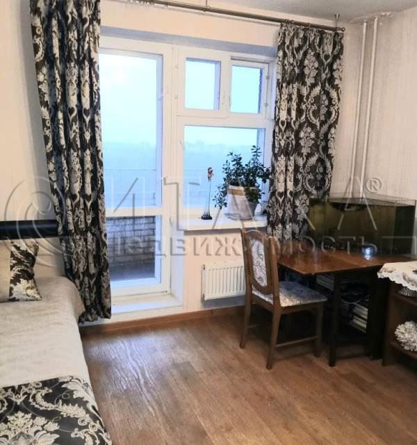 Продаётся 4-комнатная квартира, 92.6 м²