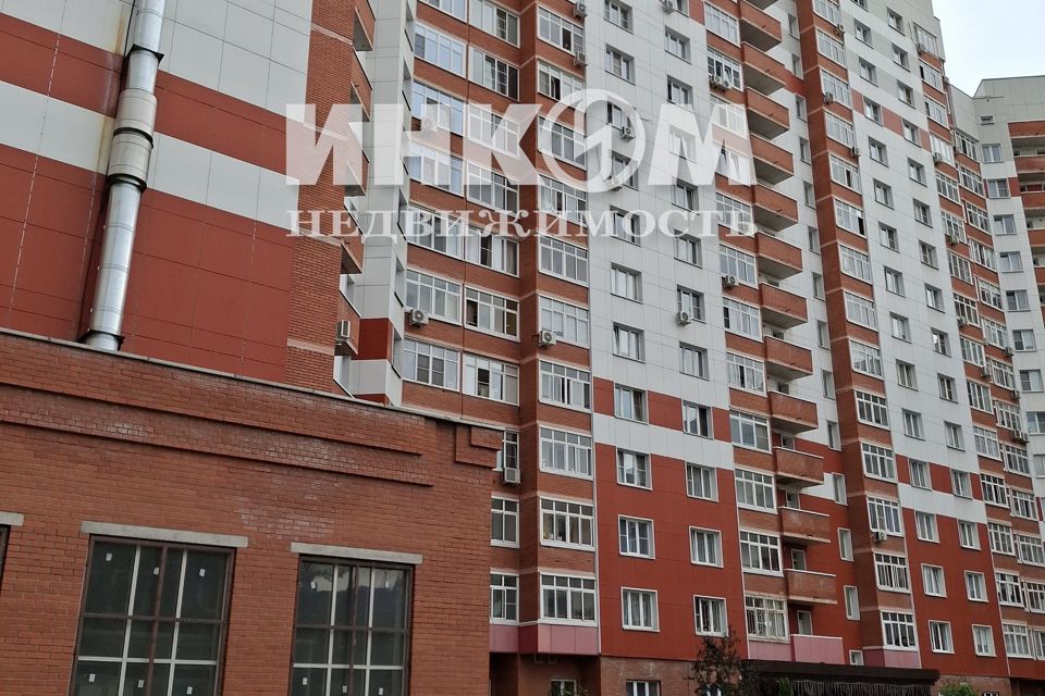 Продаётся 2-комнатная квартира, 73.7 м²