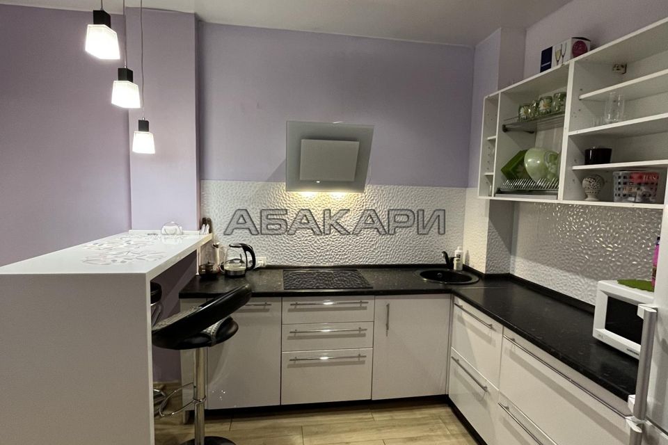Сдаётся 2-комнатная квартира, 70 м²