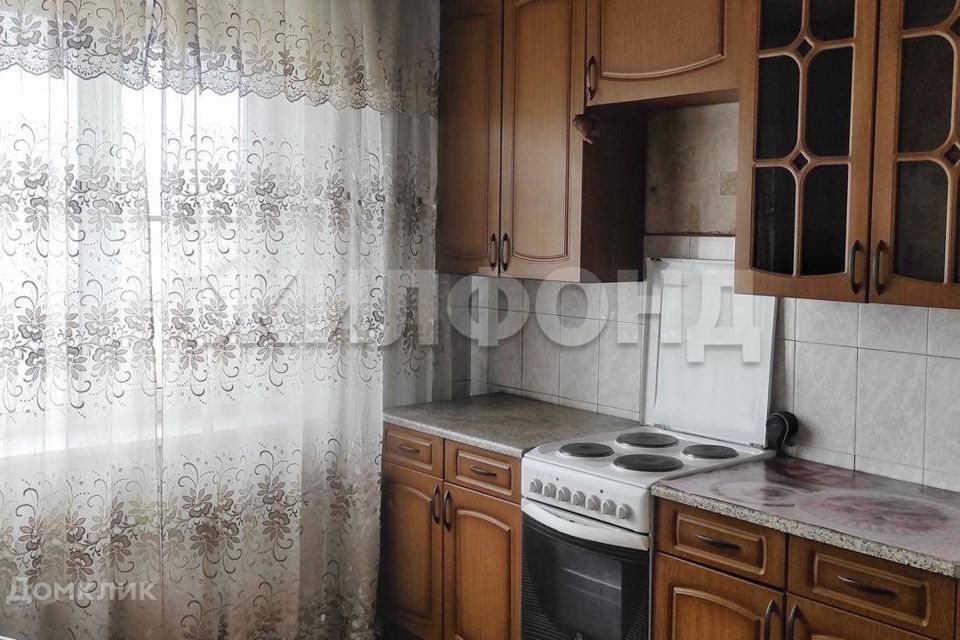 Продаётся 4-комнатная квартира, 77.4 м²