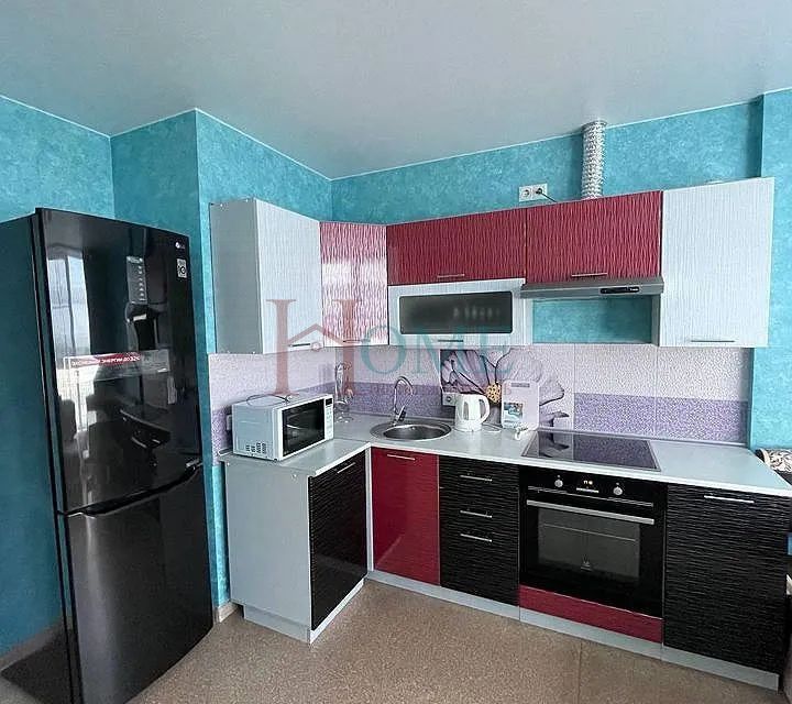 Сдаётся 2-комнатная квартира, 75 м²
