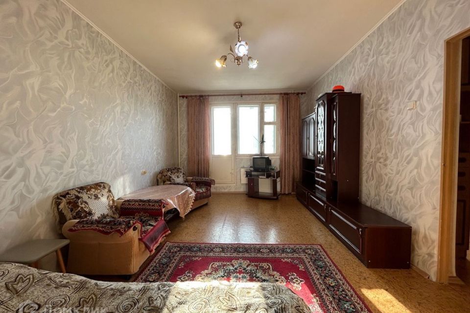 Продаётся 1-комнатная квартира, 38 м²