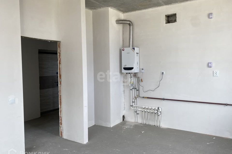 Продаётся 2-комнатная квартира, 62.2 м²
