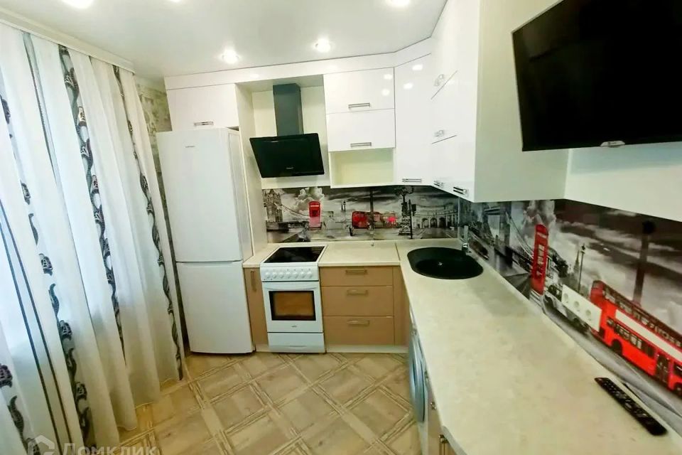 Продаётся 1-комнатная квартира, 43.4 м²