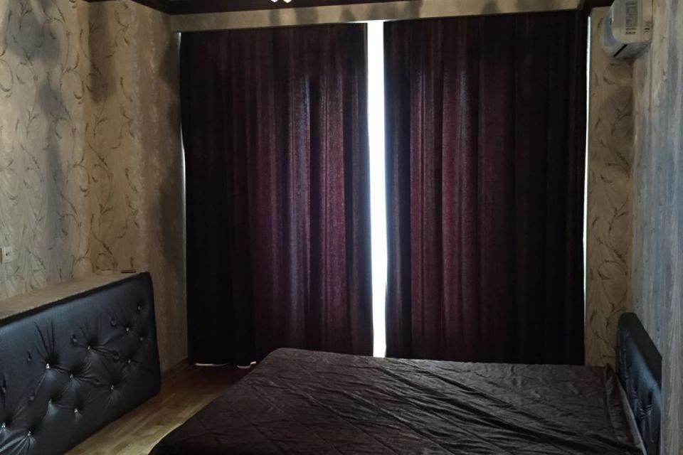 Продаётся 3-комнатная квартира, 101.7 м²