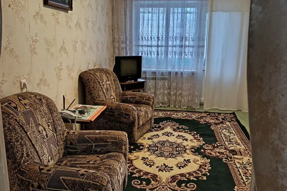 Продаётся 3-комнатная квартира, 53.6 м²