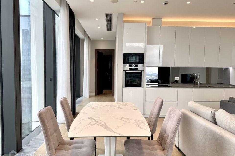 Сдаётся 2-комнатная квартира, 78 м²