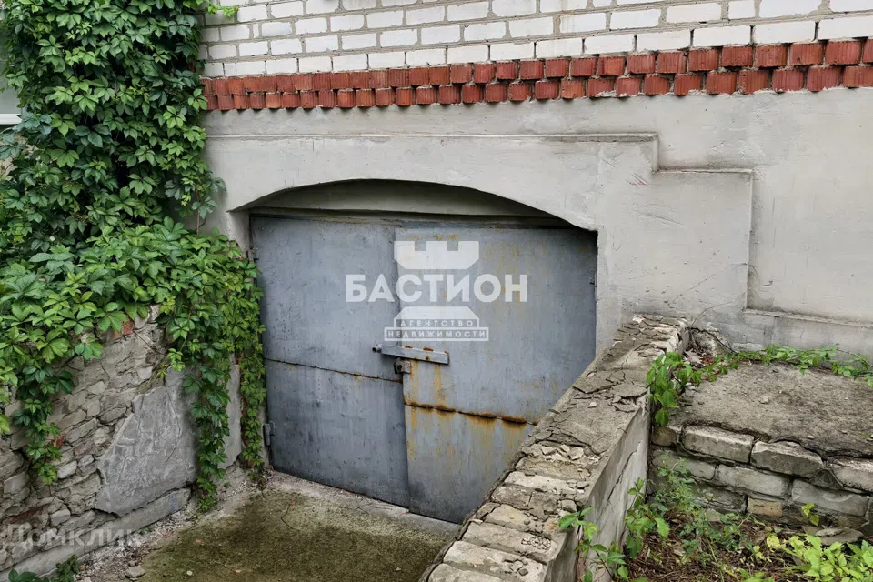 Продаётся 3-этажный дом, 304 м²
