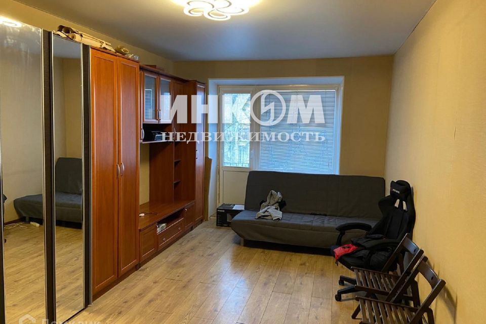 Продаётся 2-комнатная квартира, 55.8 м²