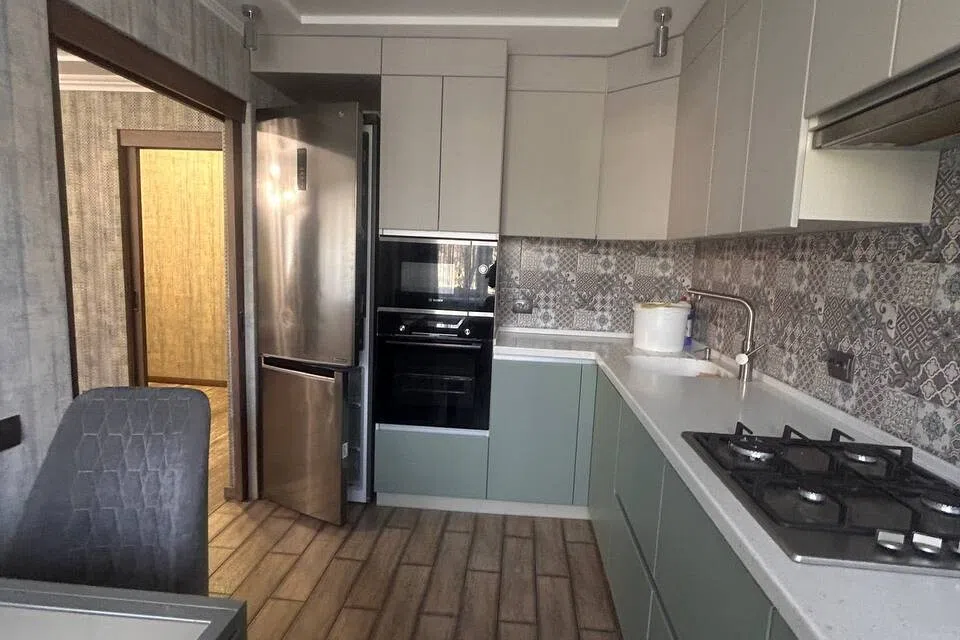 Сдаётся 4-комнатная квартира, 90 м²