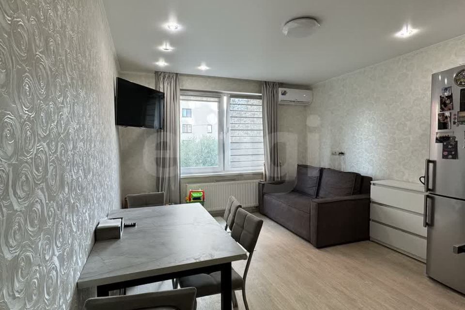 Продаётся 1-комнатная квартира, 37.6 м²