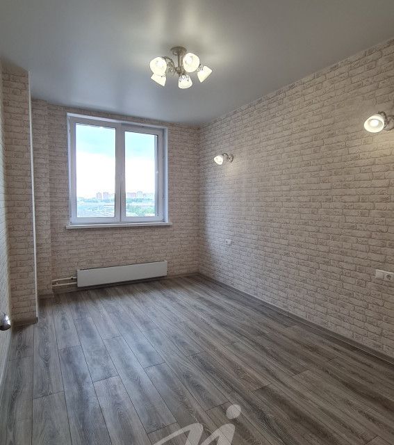 Продаётся 1-комнатная квартира, 37.6 м²