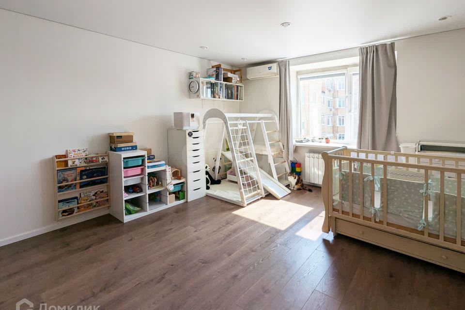 Продаётся 1-комнатная квартира, 51.5 м²