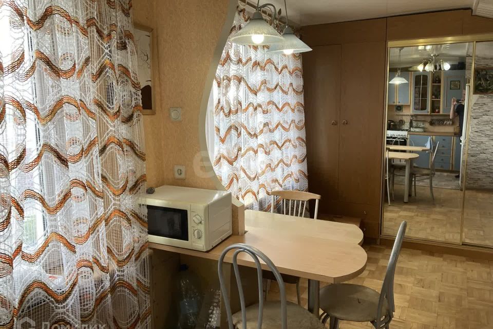 Продаётся 3-комнатная квартира, 57 м²