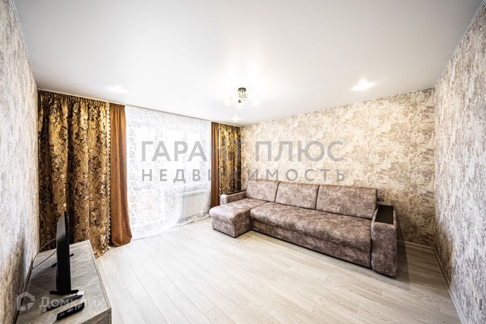 Сдаётся 2-комнатная квартира, 65 м²