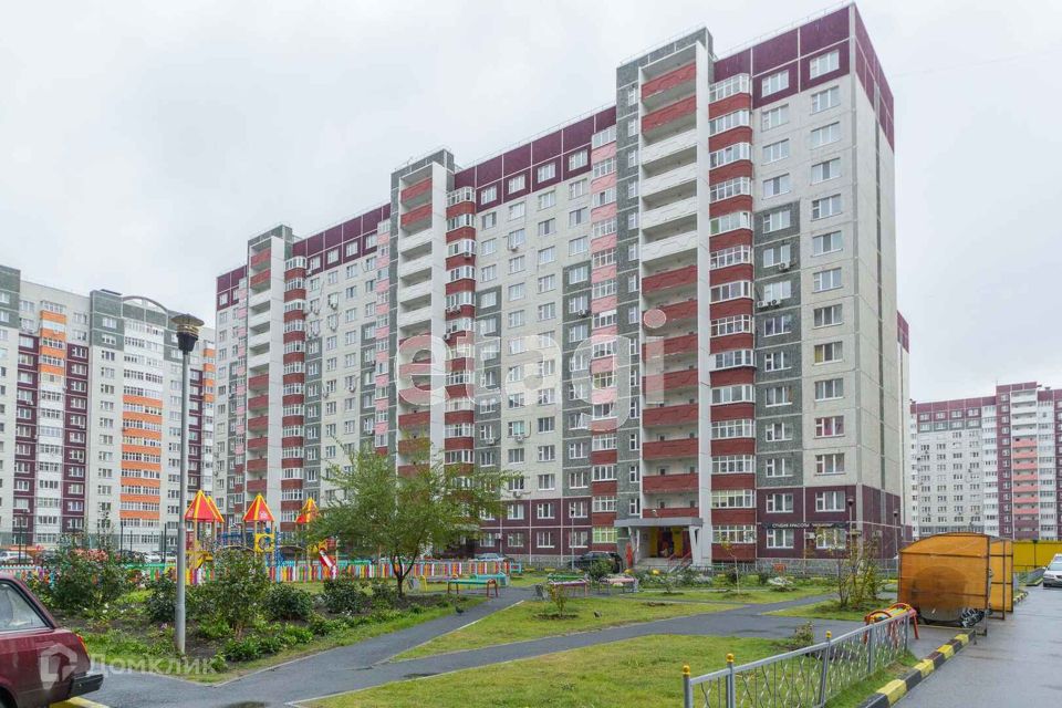 Продаётся 3-комнатная квартира, 90 м²