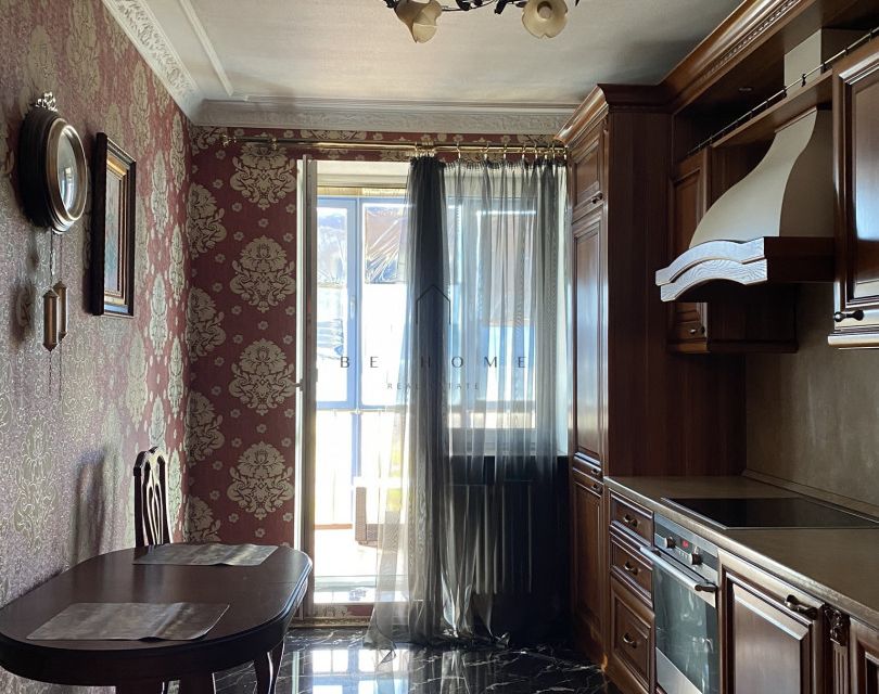 Сдаётся 2-комнатная квартира, 63 м²