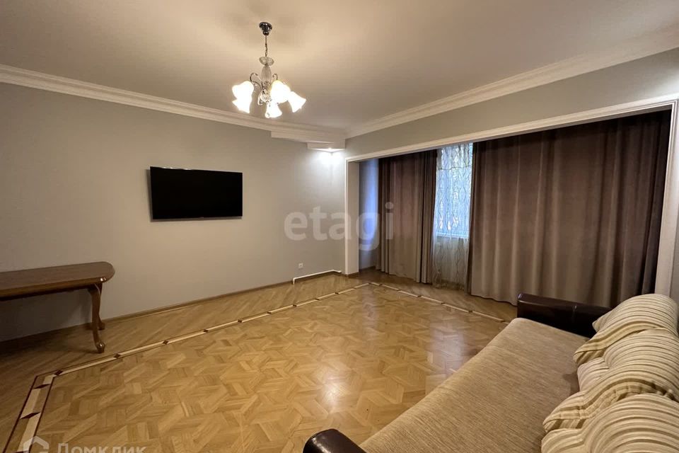 Продаётся 2-комнатная квартира, 53 м²