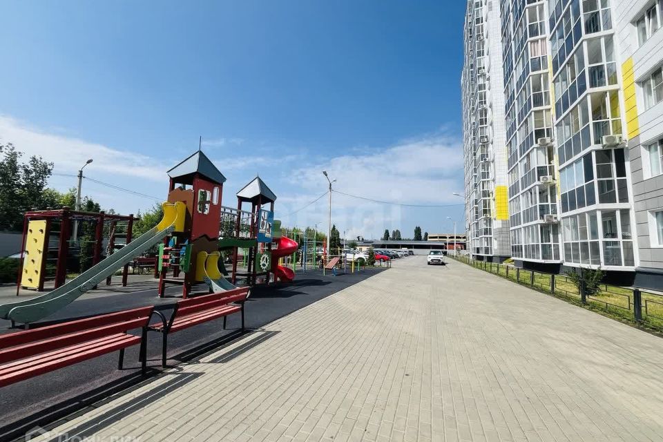 Продаётся 3-комнатная квартира, 83.6 м²