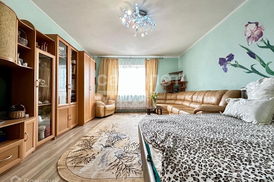 Продаётся 3-комнатная квартира, 106.5 м²