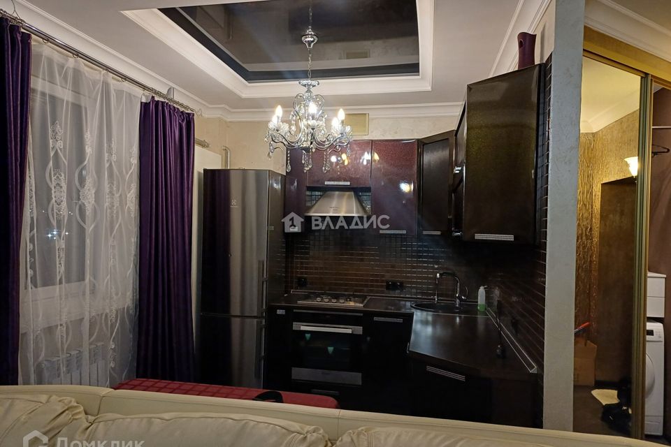 Продаётся 1-комнатная квартира, 43 м²