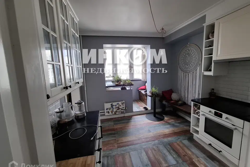 Продаётся 4-комнатная квартира, 104 м²