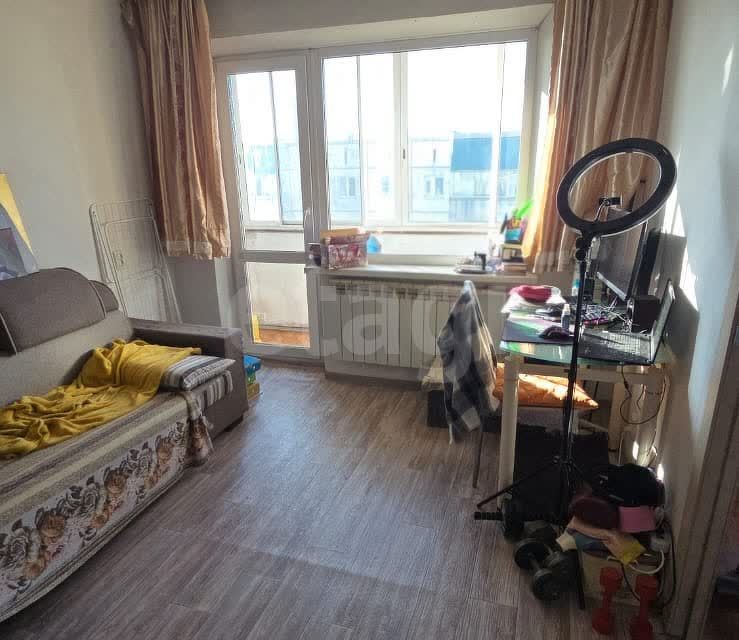 Продаётся 2-комнатная квартира, 43.8 м²