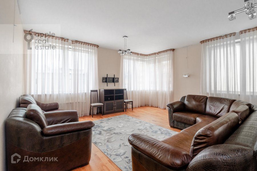 Сдаётся 3-комнатная квартира, 117.2 м²