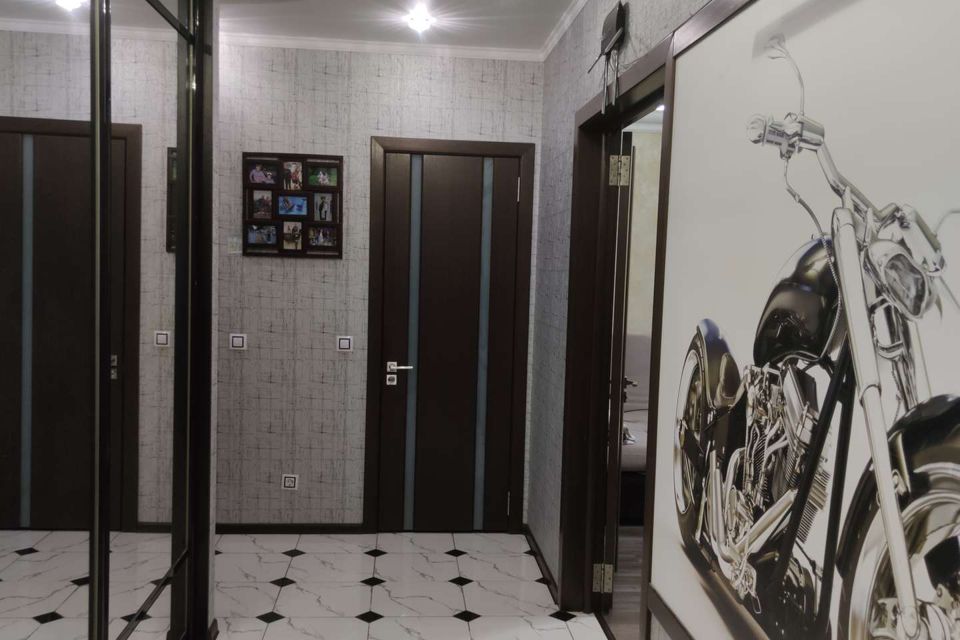 Сдаётся 2-комнатная квартира, 65 м²