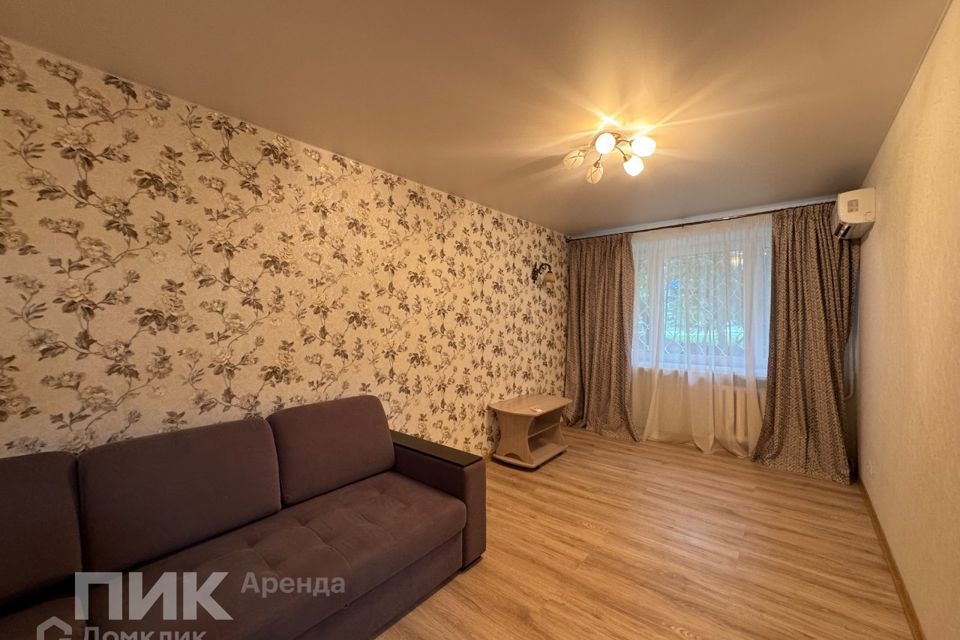 Сдаётся 2-комнатная квартира, 42 м²