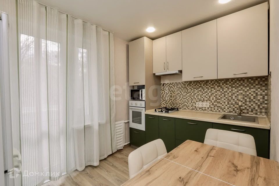 Продаётся 2-комнатная квартира, 43.3 м²