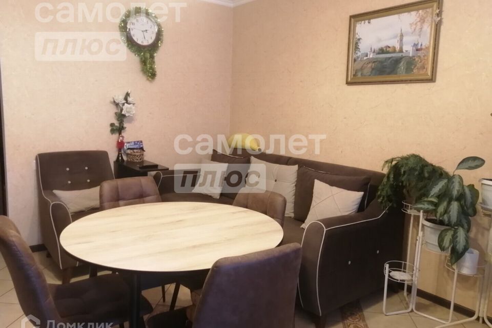 Продаётся 3-комнатная квартира, 67.5 м²