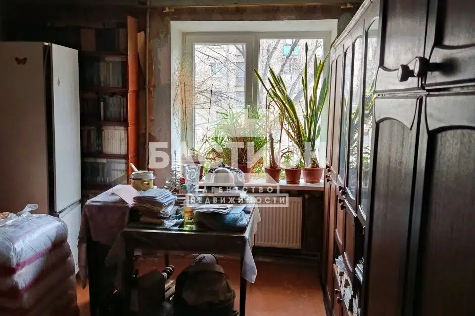 Продаётся 4-комнатная квартира, 82 м²