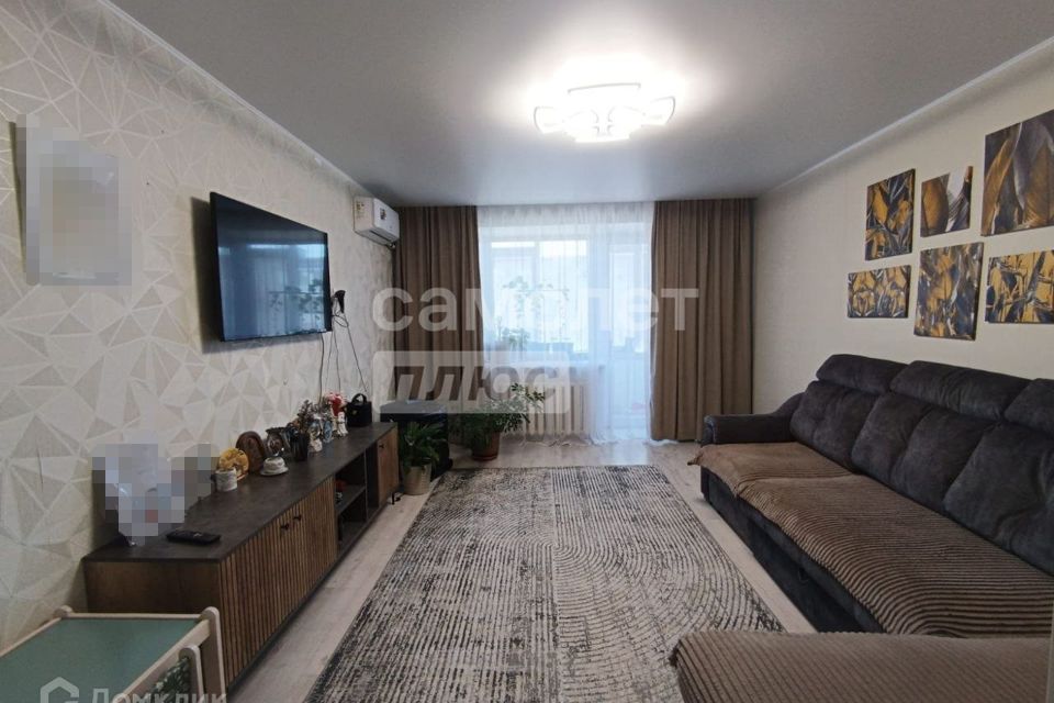 Продаётся 3-комнатная квартира, 57.1 м²