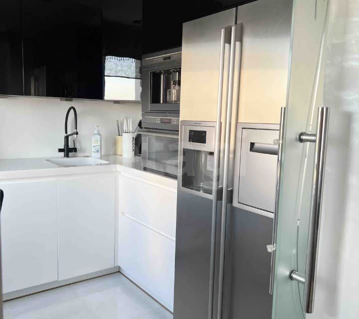 Продаётся 3-комнатная квартира, 57 м²