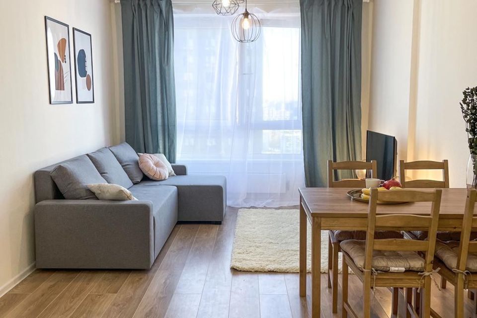 Продаётся 1-комнатная квартира, 42.3 м²