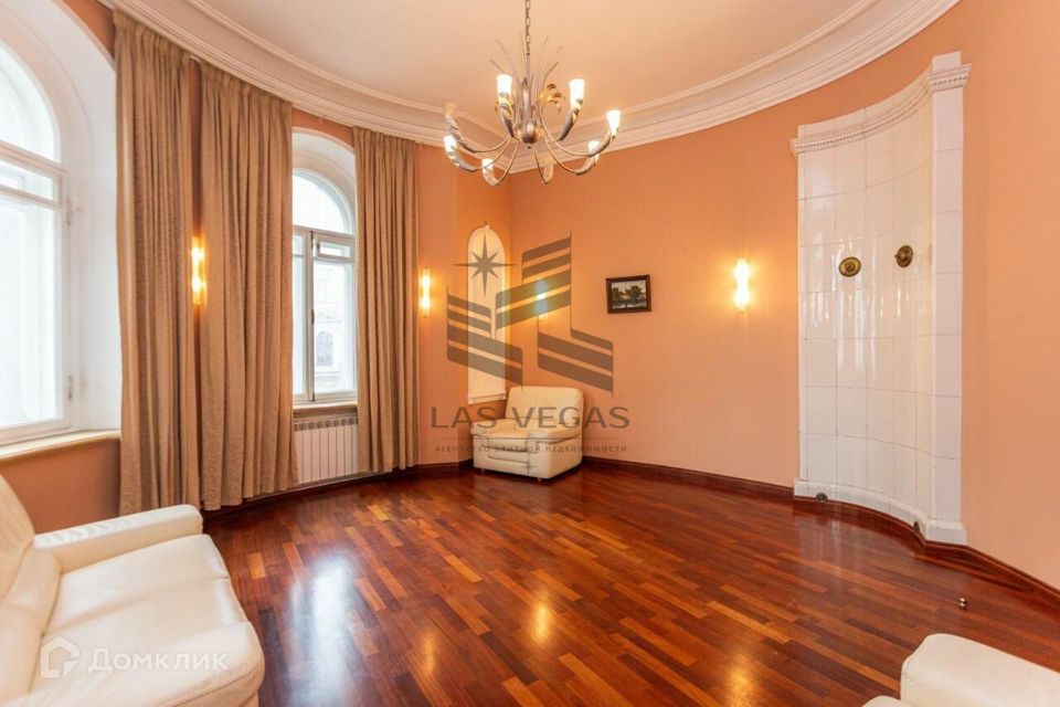 Сдаётся 5-комнатная квартира, 156 м²