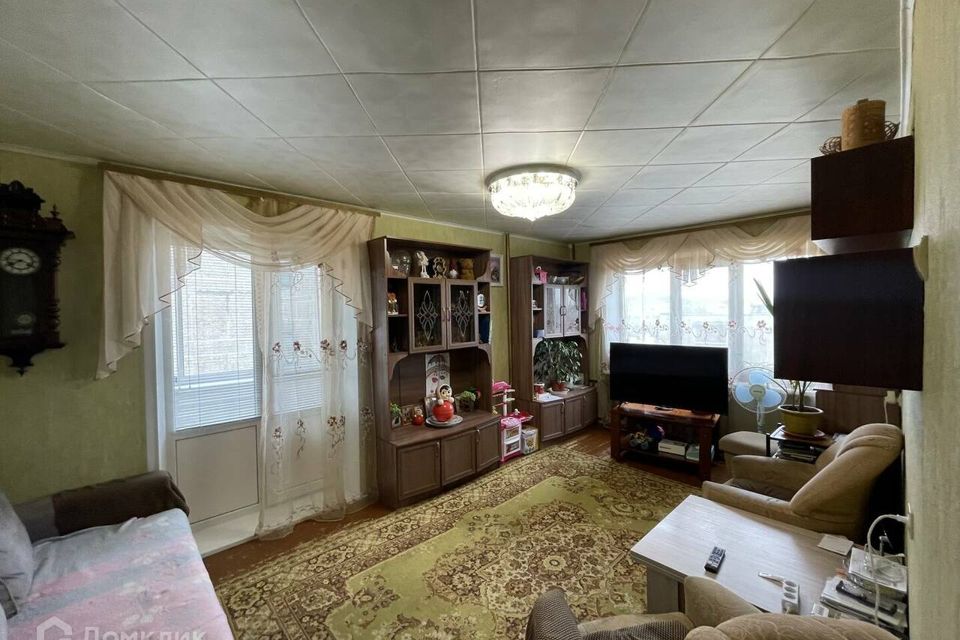 Продаётся 4-комнатная квартира, 75.7 м²