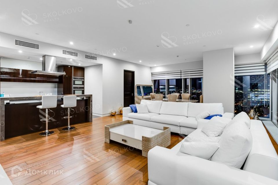 Продаётся 3-комнатная квартира, 170 м²