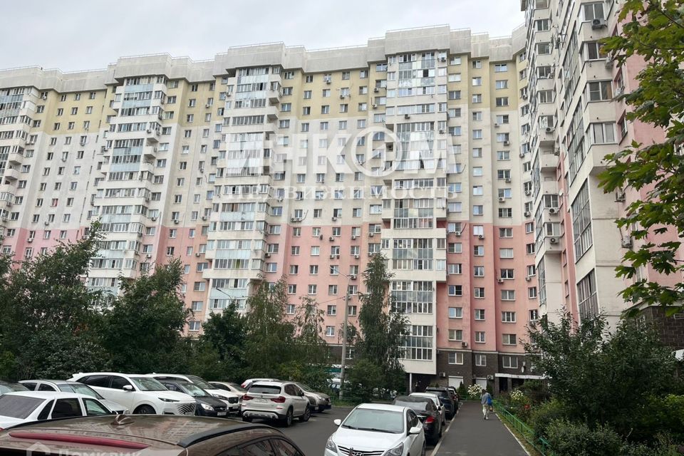 Продаётся 1-комнатная квартира, 50.6 м²