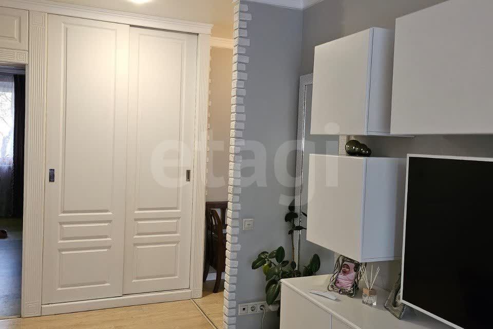 Продаётся 4-комнатная квартира, 86 м²