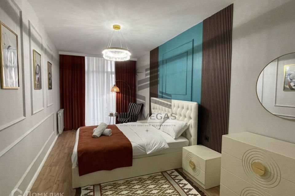 Сдаётся 1-комнатная квартира, 65 м²