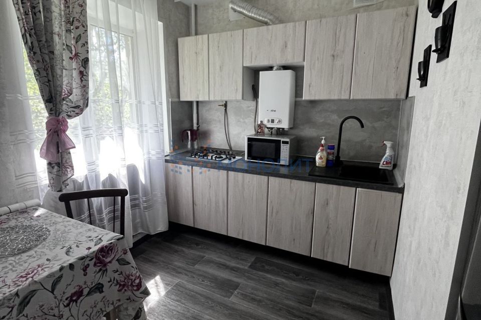 Продаётся 2-комнатная квартира, 43.9 м²