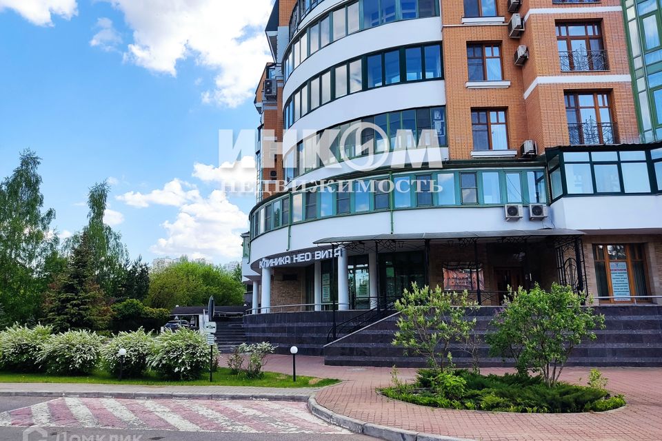 Продаётся 3-комнатная квартира, 164.1 м²