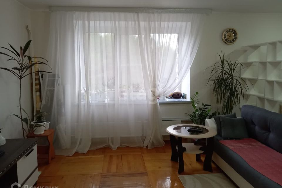 Продаётся 1-комнатная квартира, 50.1 м²