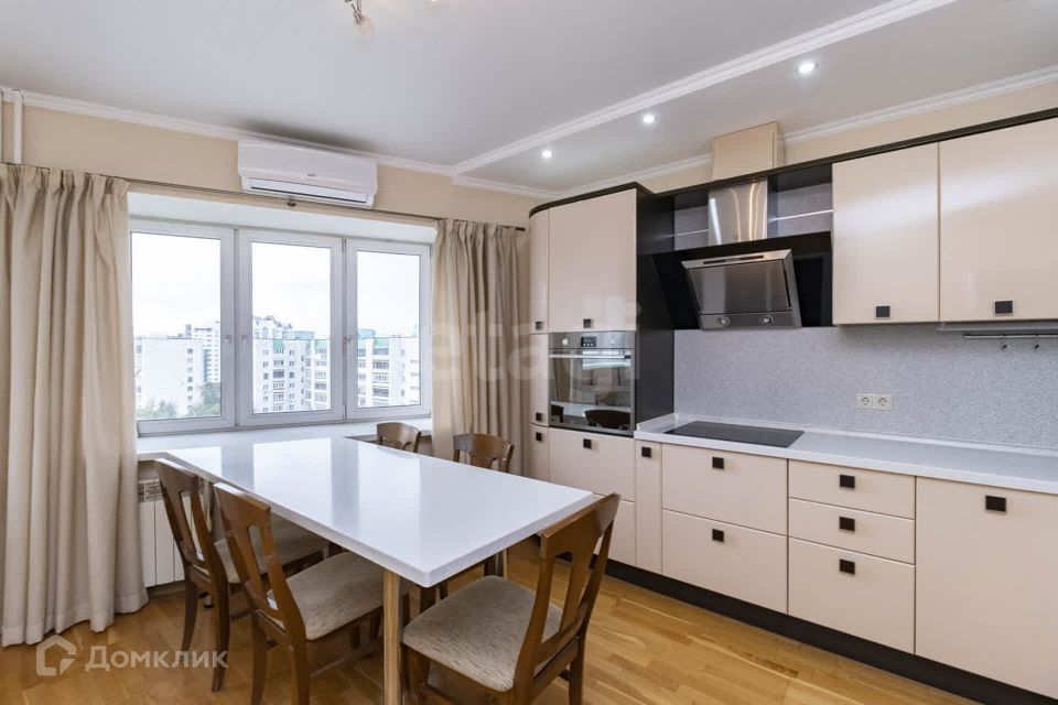 Продаётся 2-комнатная квартира, 60.6 м²