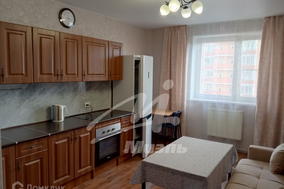 Сдаётся 2-комнатная квартира, 64 м²